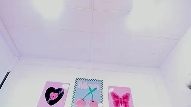Sharon_Adamss webcam