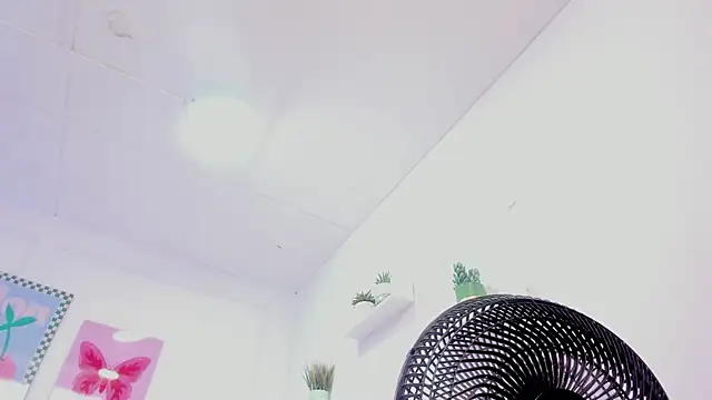 Sharon_Adamss webcam