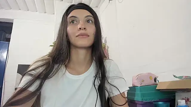 mariecam420 live cam on StripChat
