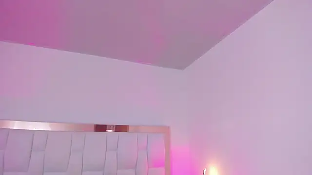 AliciaWhite_nt live cam on StripChat