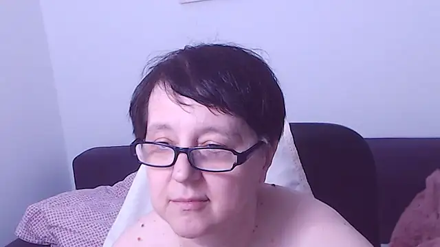 ChristaRose live cam on StripChat