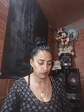 Alexandrina live cam on StripChat
