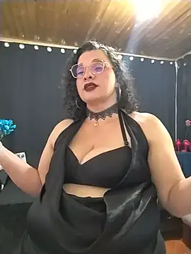 Aleja_Gonzales webcam