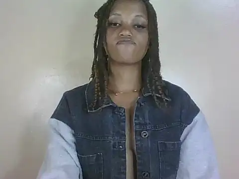 PrettyT5 webcam