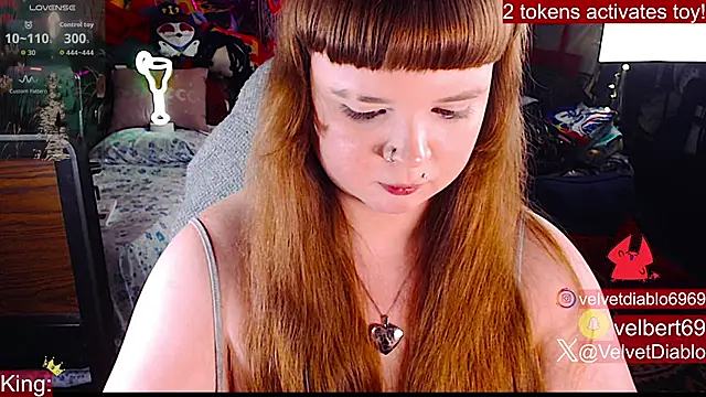 VelvetDiablo webcam
