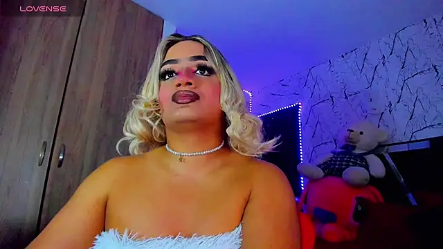Modella: Amber_bigdick22