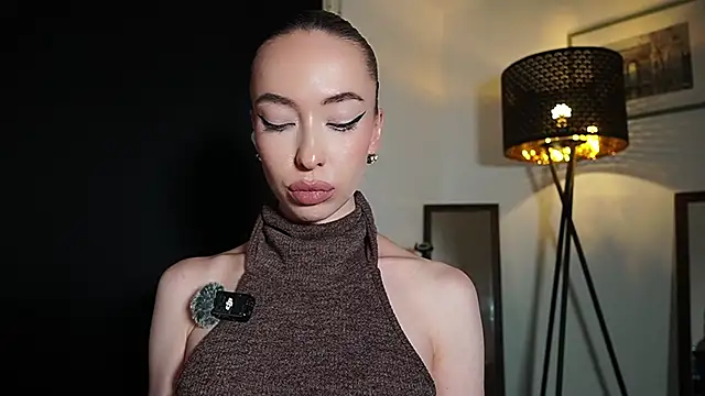 supreme_dominatrix webcam