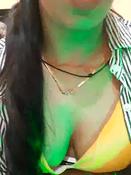 sexy_rossy9 (F young) - Boobs show
