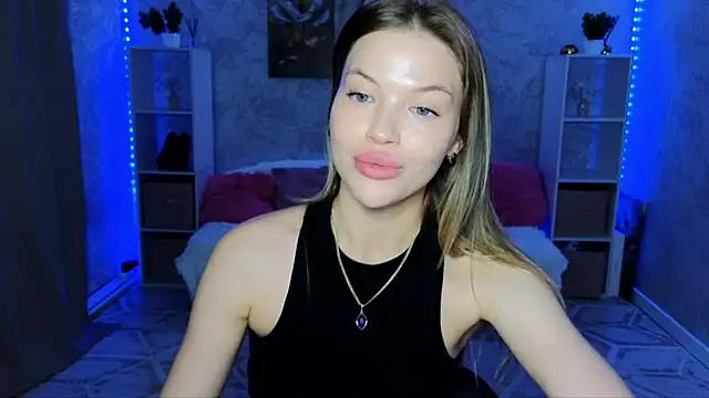 EmmyMills webcam