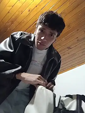 h3ll_b0y_ (M twink) - jerk off hard