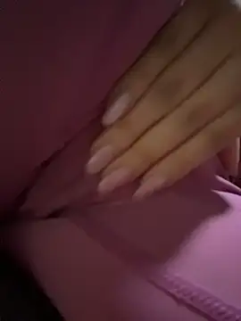 Sara_fun live cam on StripChat
