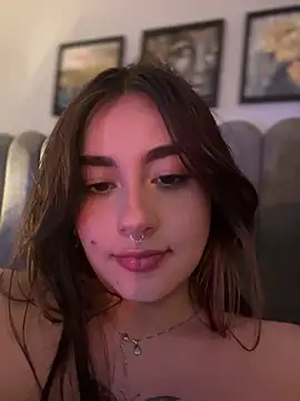 cute__cherry_ live cam on StripChat