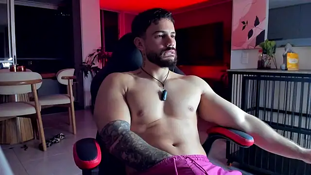 Valenthino_Salvatore live cam on StripChat