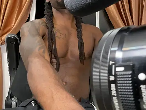 Malkon_Big live cam on StripChat