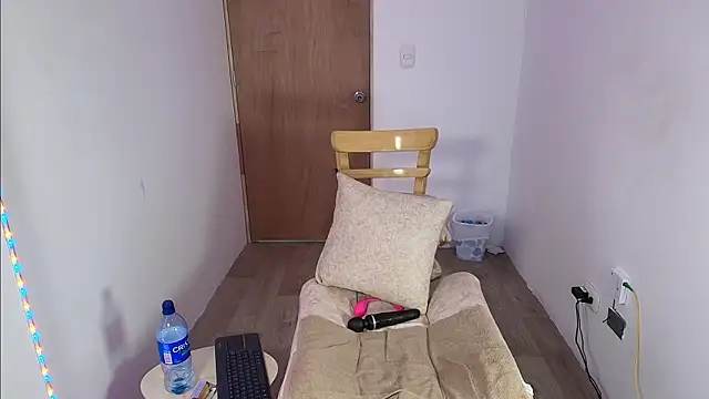 IvyLust live cam on StripChat