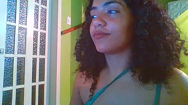 savanahottie (F young) - rebolando gostoso amor