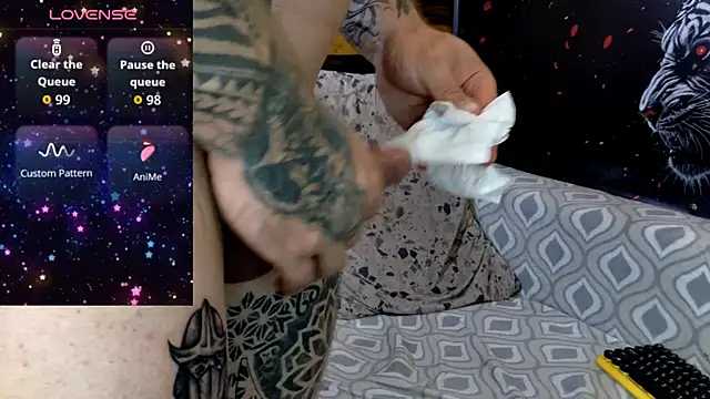MrrKray live cam on StripChat