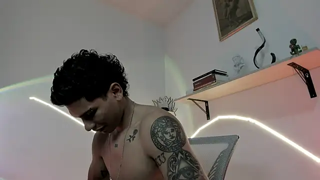 srghost333 live cam on StripChat