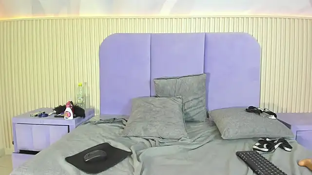 ScarletAura26 webcam