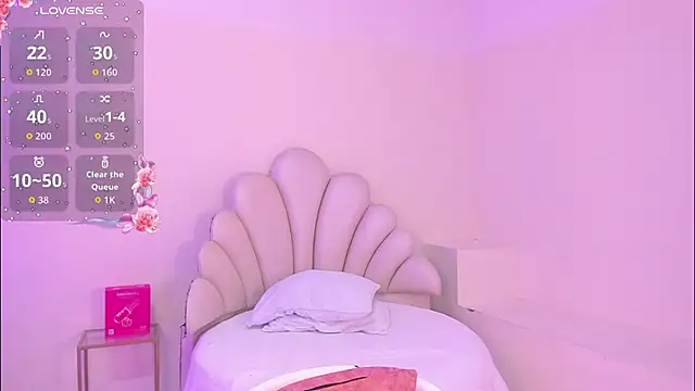 SelenaRogers webcam