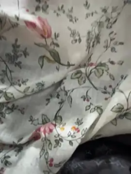 3b22llah live cam on StripChat