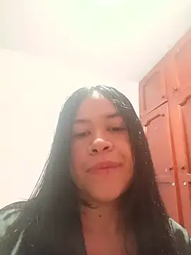 NiaConnors_ webcam
