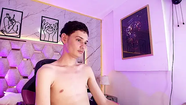 naim_darrechi live cam on StripChat