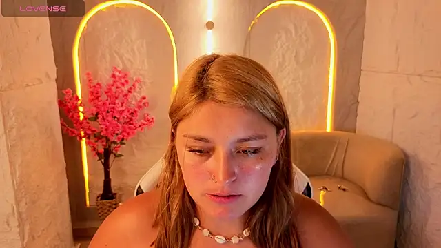 Amber_Tx live cam on StripChat