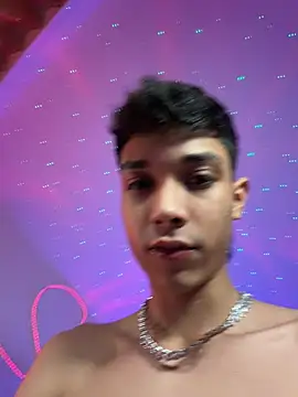 roughdiamond_ - RoughDiamond_'s free webcam - UK Sex Cams