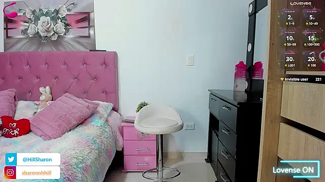 sharon_hill live cam on StripChat