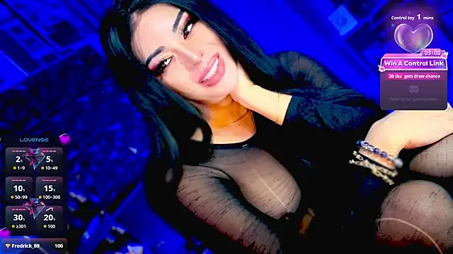 KYLIE_SHEMALE live cam on StripChat