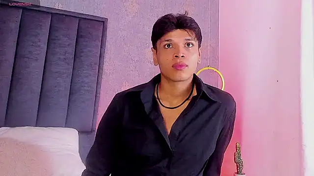 Alejandroo_Montenegro webcam