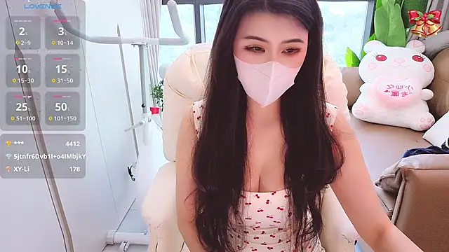 1-Emma-1 live sex cam