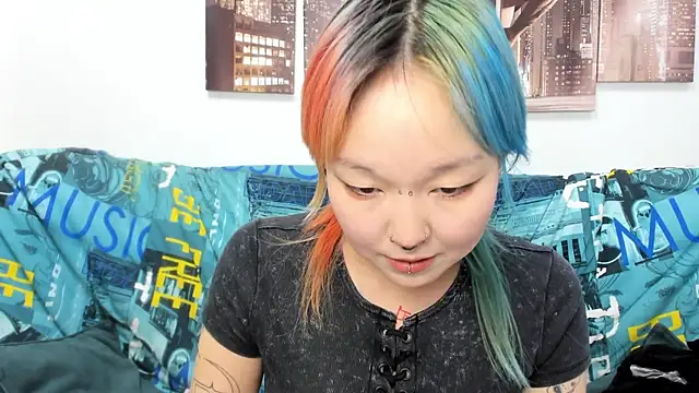 Cute__Kiko live cam on StripChat