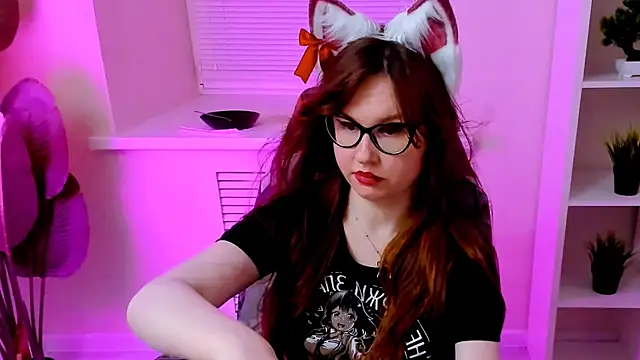 CarolGiggly webcam
