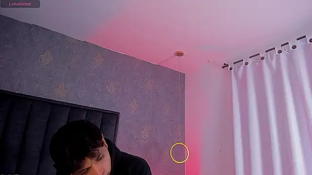 Alejandroo_Montenegro webcam