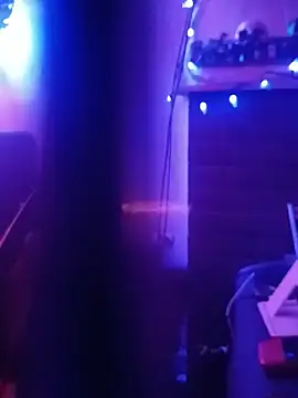 deedeedoll82222 live sex cam
