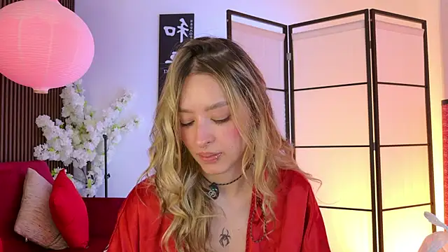 Elysia_carter webcam
