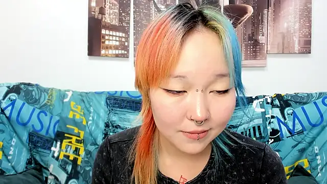 Cute__Kiko live cam on StripChat