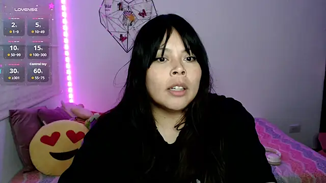 EllieMoonX webcam
