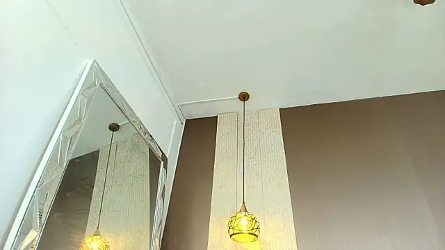 Tiifany_Baker webcam