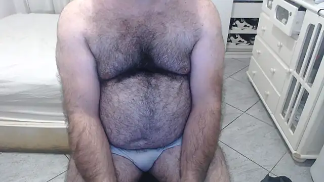 mysterbearmg (Ask my age) - CUM IN GOAL - Add Inst - Mysterbearmg