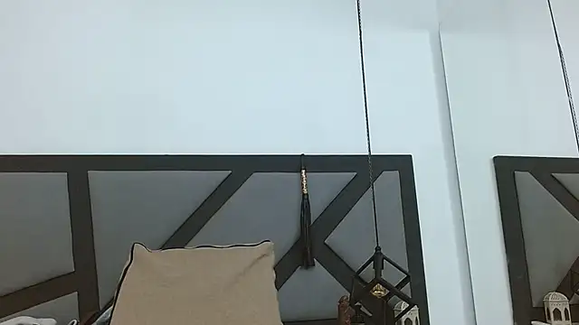 chanel_grant webcam