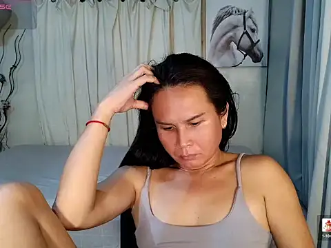 holly_bitch webcam