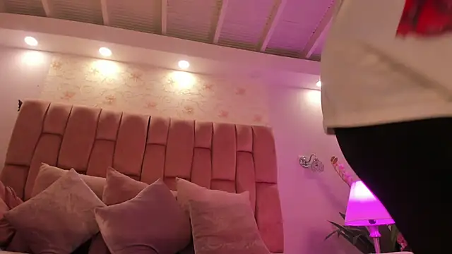 aishathornee webcam