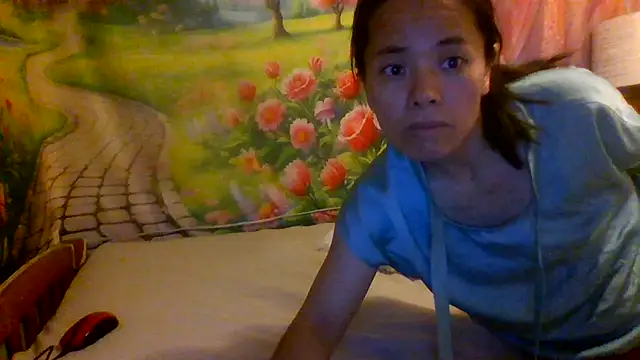 sweethanajapanese live cam on StripChat