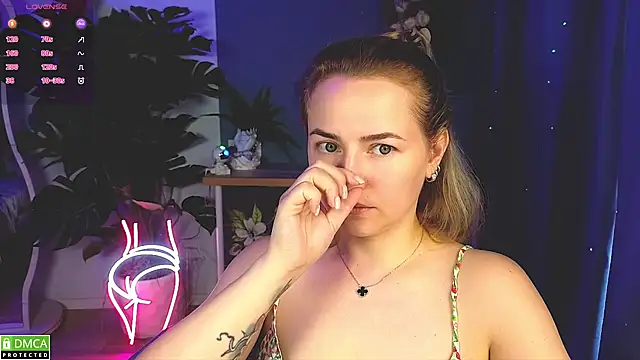 Mira_Mermayd webcam