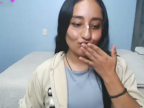 Lunha88 live cam on StripChat