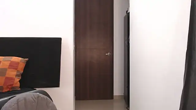 andrea_de_lucaa webcam