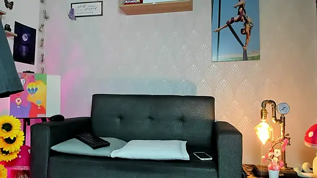 Alaia_Love77 webcam
